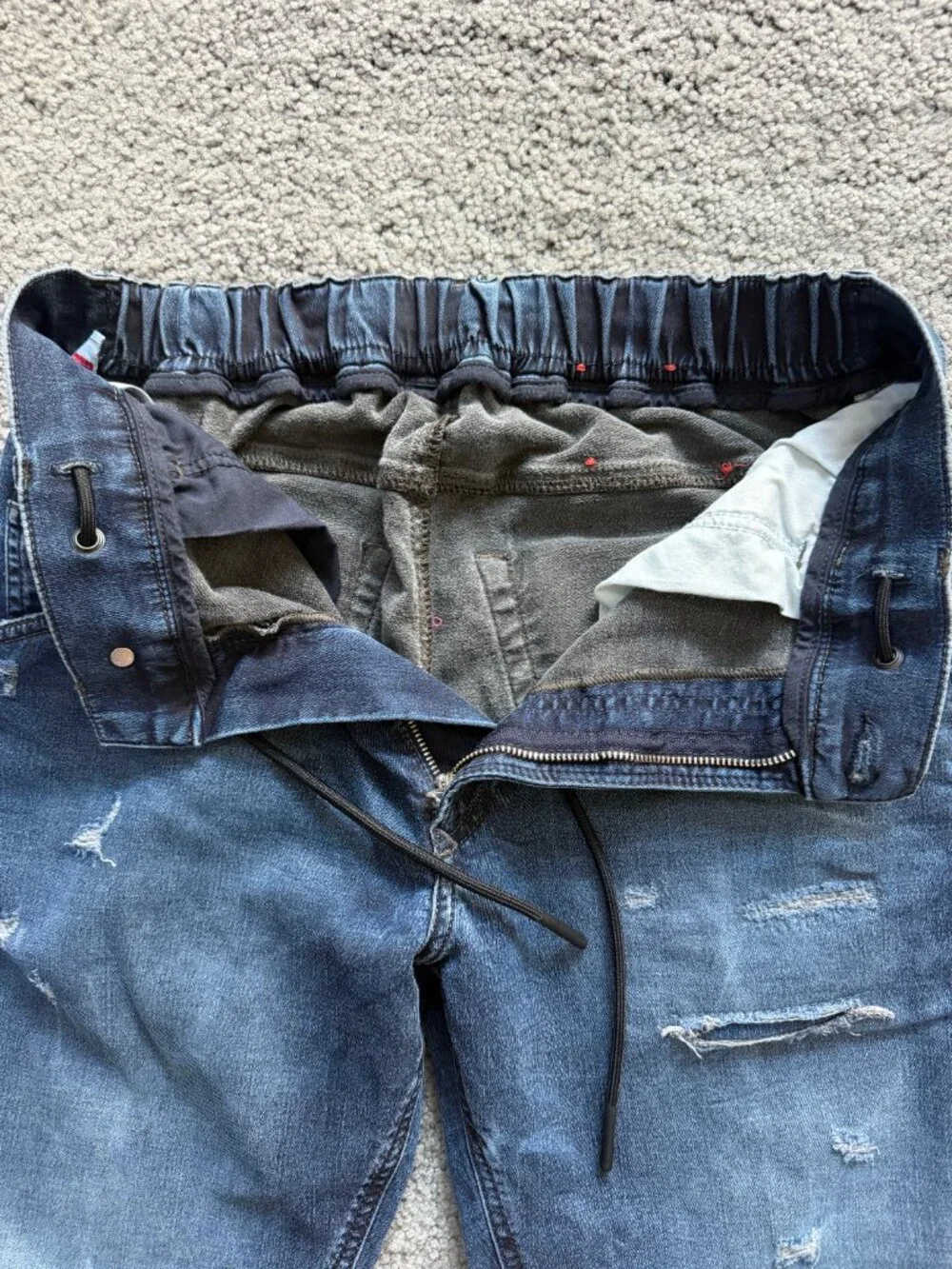 Diesel Krooley-NE JoggJeans Distressed Sweat Jeans W30 Medium Blue 0670U